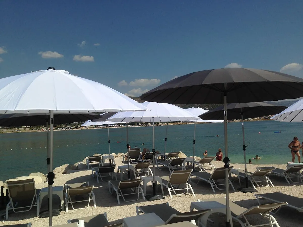 Villa Trogir 0*,  Croatia